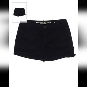 American Eagle Black shorts, Midi Size 6